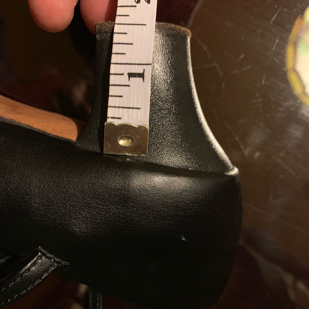 Character Shoes View 4